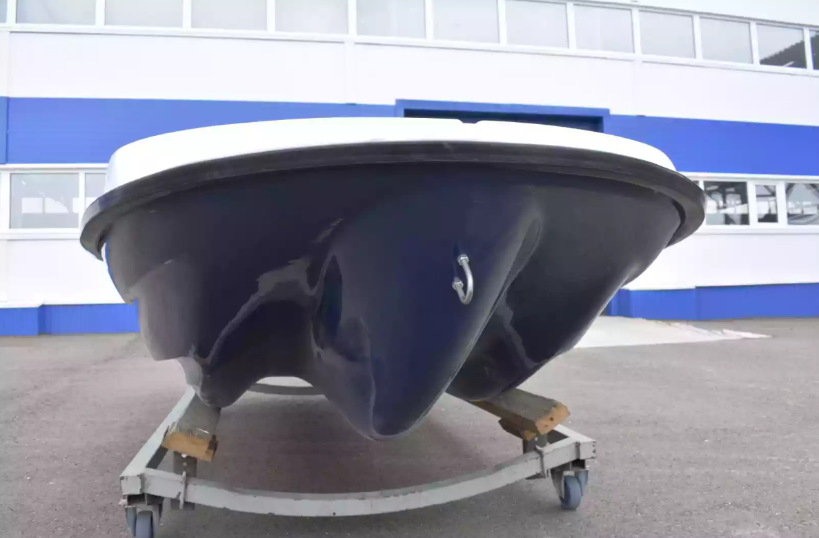 Стеклопластиковая лодка Пингвин New (тримаран) в Новокуйбышевске