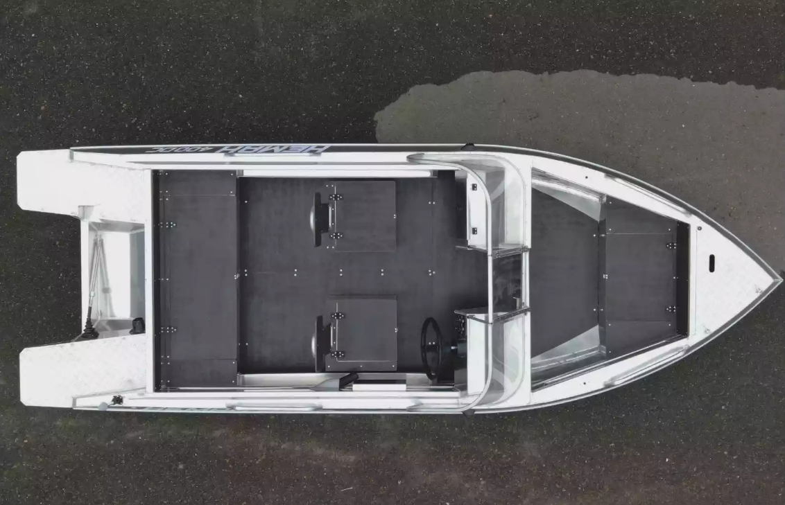 Алюминиевая лодка  Neman-400 DC в Новокуйбышевске