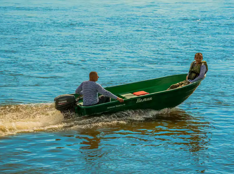 Стеклопластиковая лодка Neman-340 (тримаран) в Новокуйбышевске