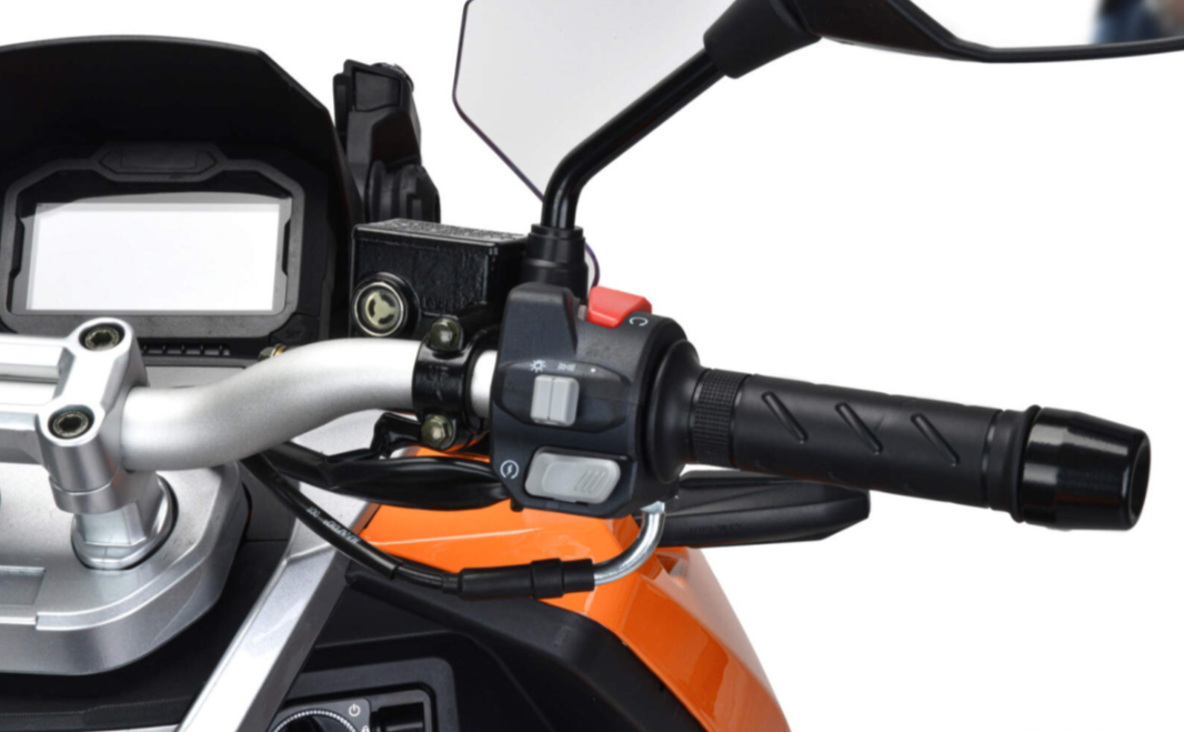 Скутер MOTOLAND (МОТОЛЕНД) T-MAX 150 в Новокуйбышевске