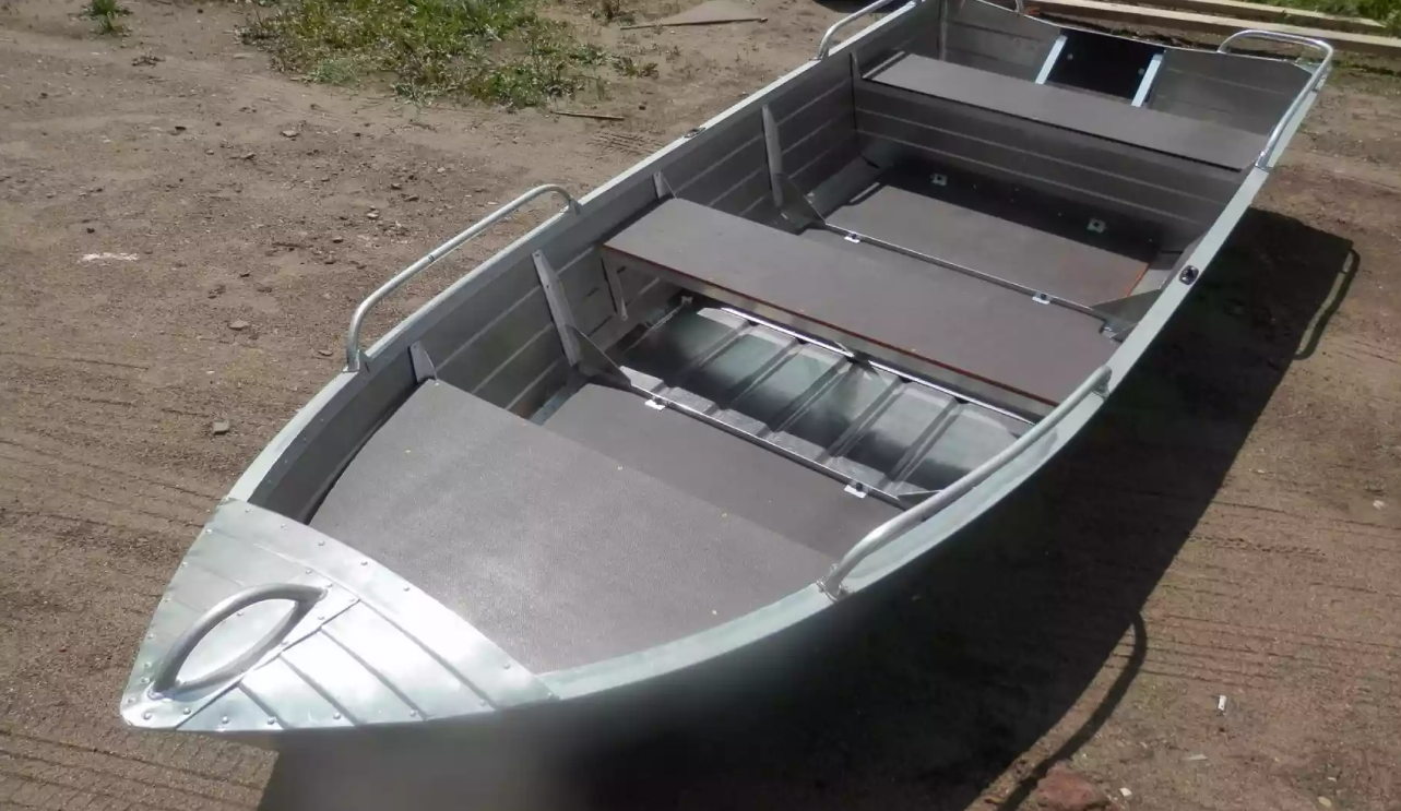 Алюминиевая лодка Вятка-Профи 32 в Новокуйбышевске