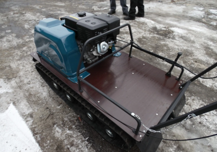 Мотобуксировщик AhtaR LR13 с реверс-вариатором Буран (задний ход) в Новокуйбышевске