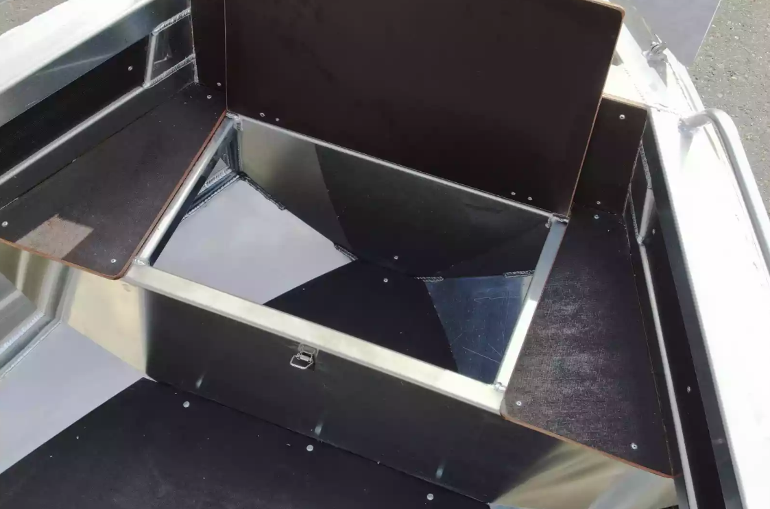 Алюминиевая лодка  Неман-480 Р в Новокуйбышевске