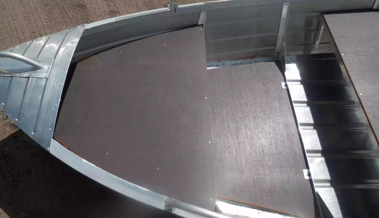 Алюминиевая лодка Вятка-Профи 32 в Новокуйбышевске