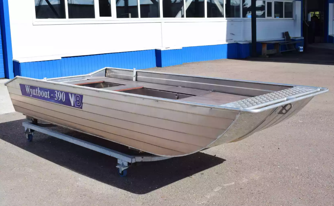 Алюминиевая лодка Wyatboat-390 в Новокуйбышевске Алюминиевая лодка Wyatboat-390 в Новокуйбышевске