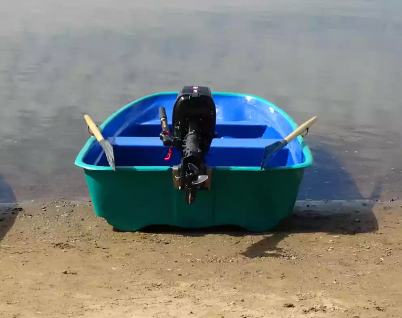 Стеклопластиковая лодка Старт (тримаран) в Новокуйбышевске