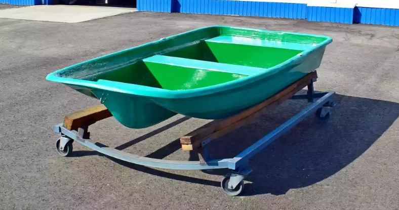 Стеклопластиковая лодка Старт (тримаран) в Новокуйбышевске