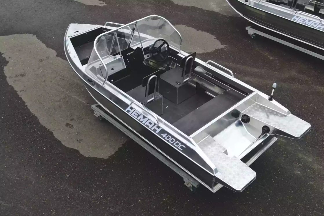 Алюминиевая лодка  Neman-400 DC в Новокуйбышевске