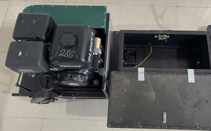 Мотобуксировщик ЕНОТ 4М в Новокуйбышевске