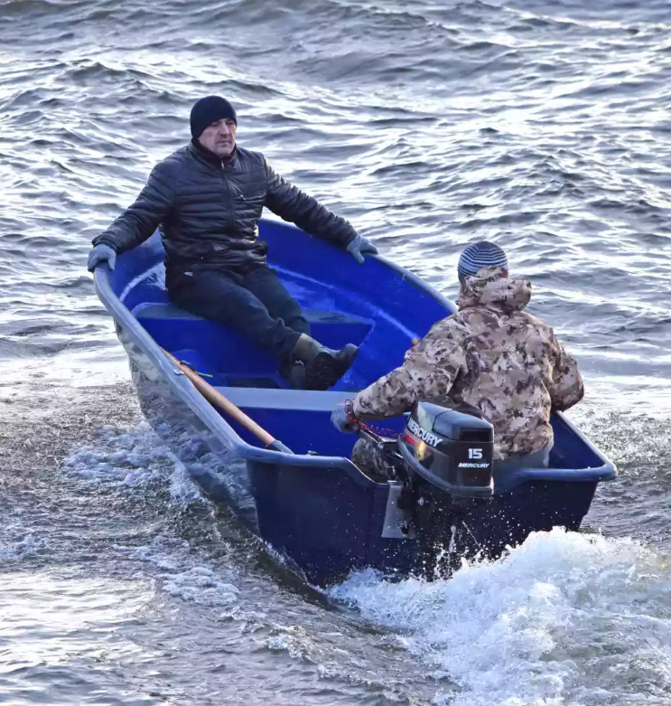 Стеклопластиковая лодка Neman-340 (тримаран) в Новокуйбышевске