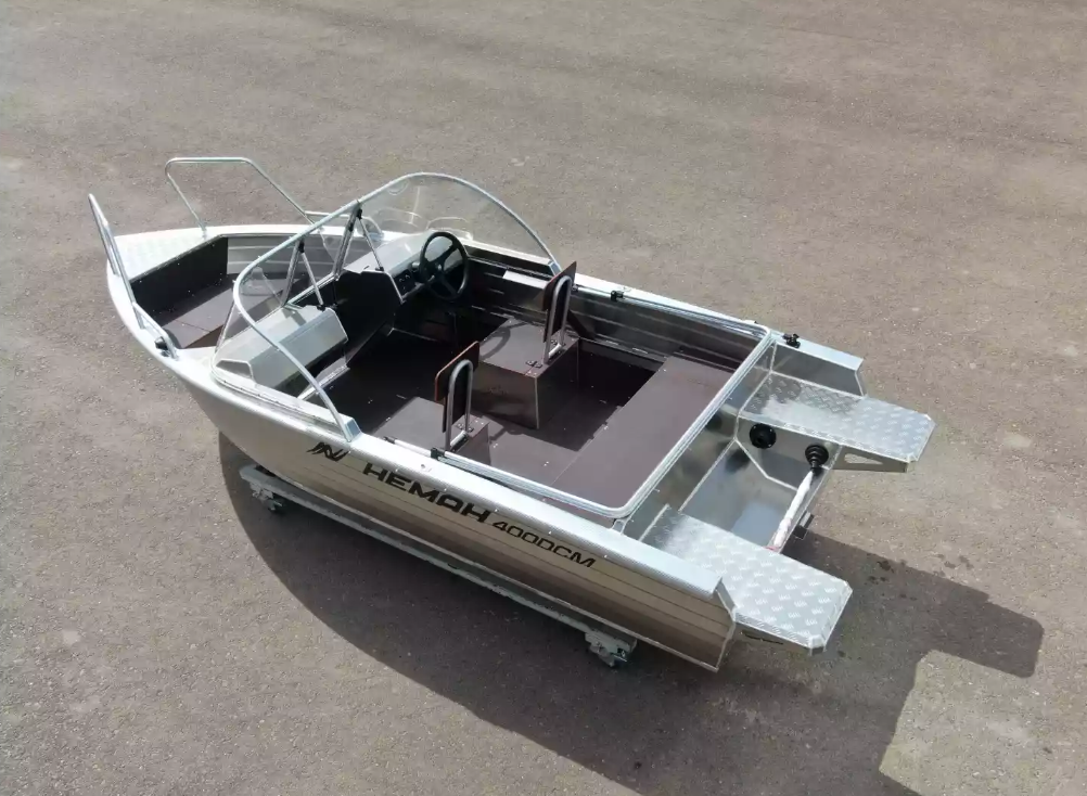 Алюминиевая лодка  Неман-400 DCM NEW в Новокуйбышевске