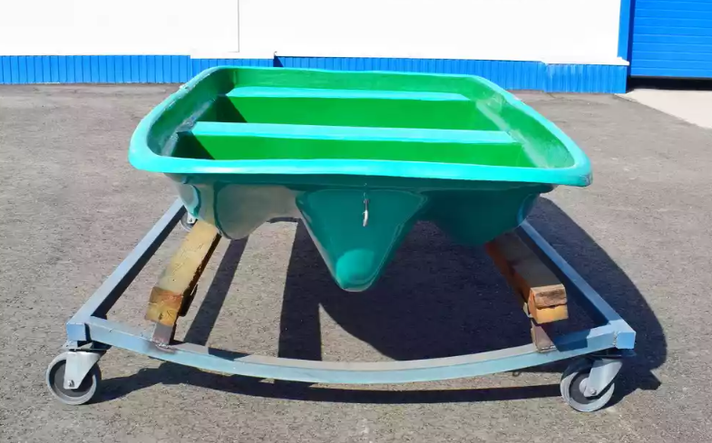 Стеклопластиковая лодка Старт (тримаран) в Новокуйбышевске