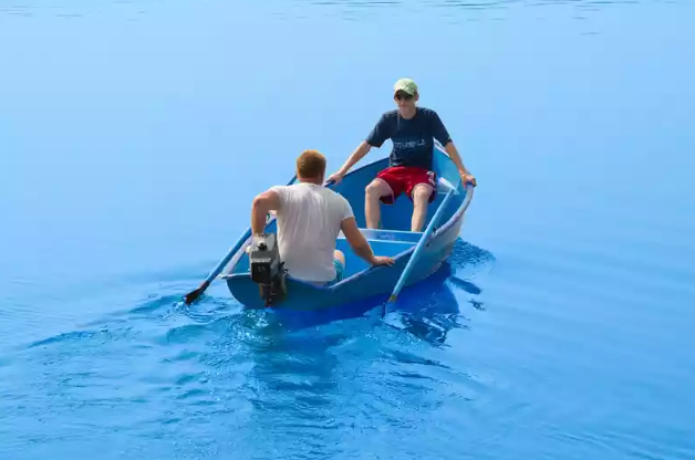 Стеклопластиковая лодка Омуль в Новокуйбышевске