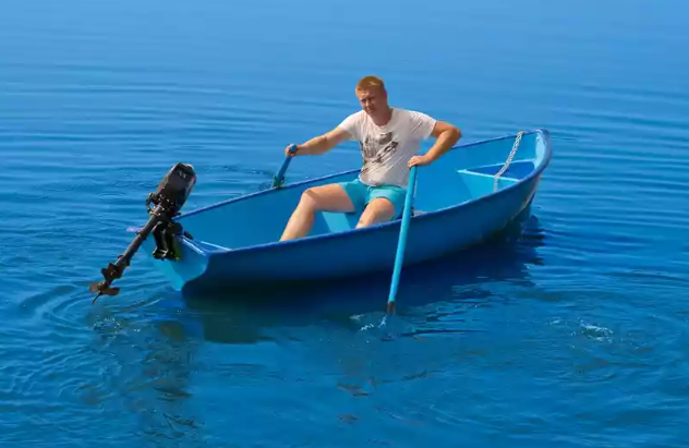 Стеклопластиковая лодка Омуль в Новокуйбышевске