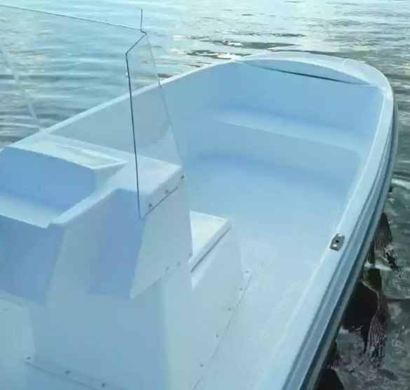 Стеклопластиковая лодка Пингвин с консолью (тримаран) в Новокуйбышевске