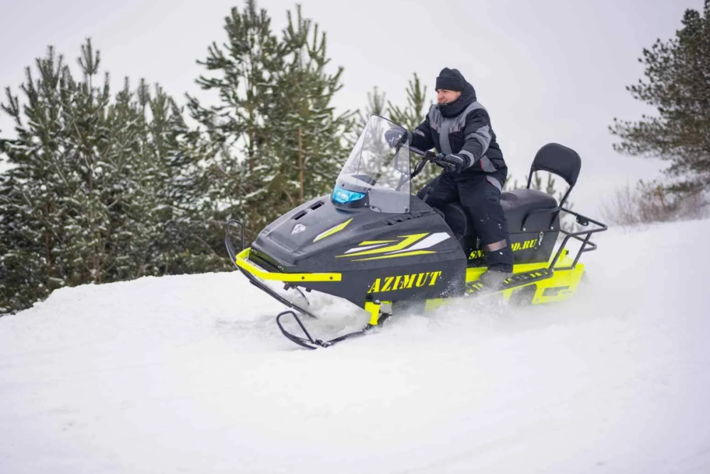 Миниснегоход Бурлак Азимут 24 л.с. , эл.запуск, реверс, тормоз гидравл, капот черный в Новокуйбышевске