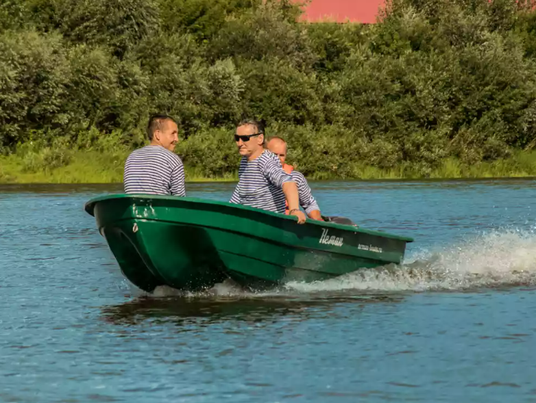 Стеклопластиковая лодка Neman-340 (тримаран) в Новокуйбышевске