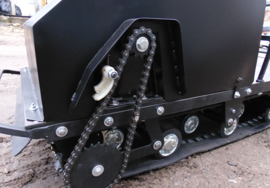 Мотобуксировщик AhtaR Зима 15 л/с с вариатором в Новокуйбышевске