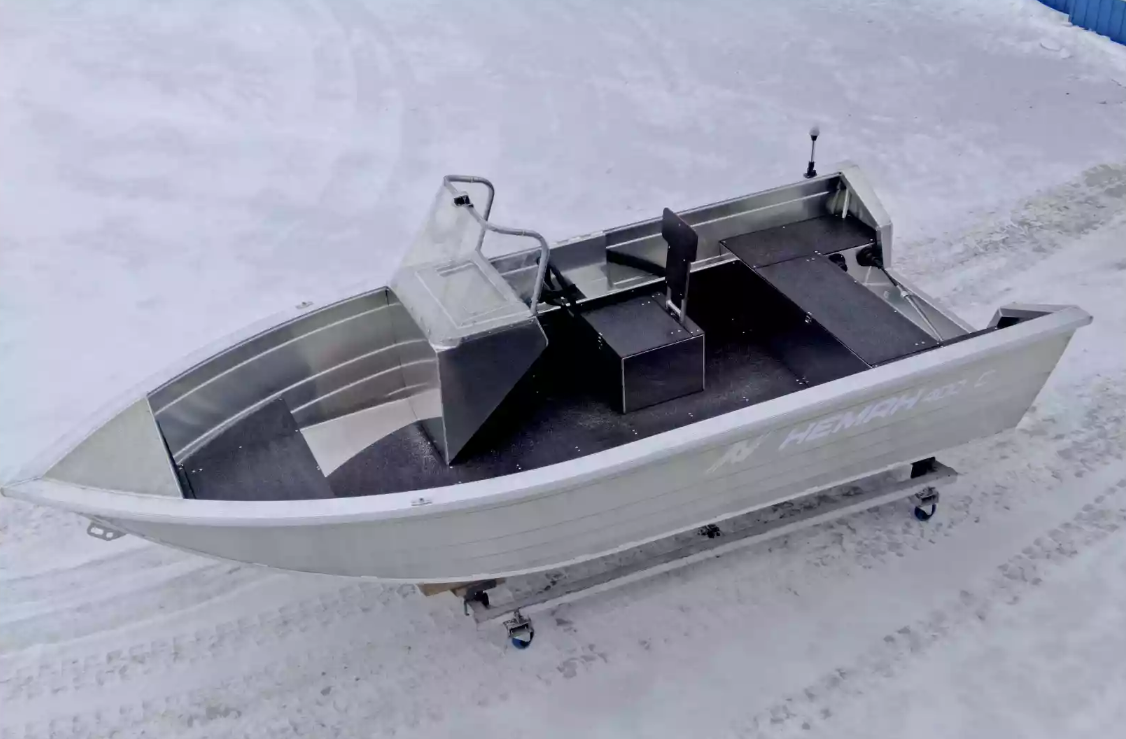 Алюминиевая лодка Неман-400 С в Новокуйбышевске