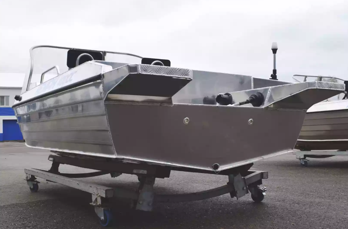 Алюминиевая лодка  Neman-400 DC в Новокуйбышевске