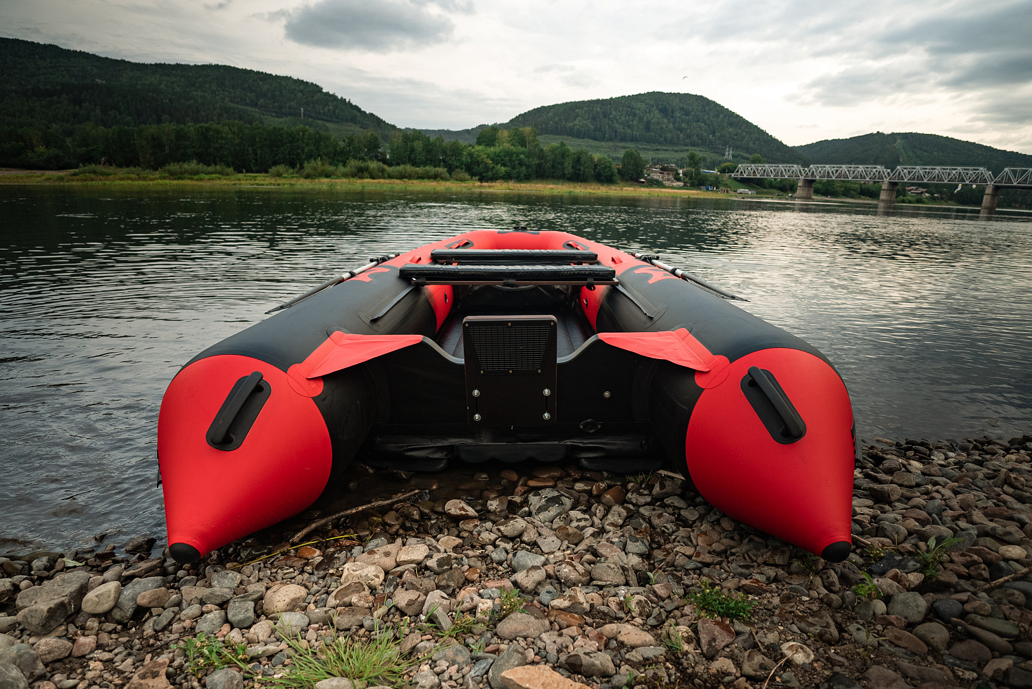 Лодка MISHIMO RIVER JET 400 под водомет в Новокуйбышевске