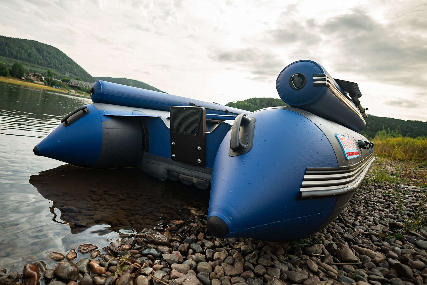 Лодка MISHIMO RIVER FJET PRO 400 под водомет в Новокуйбышевске