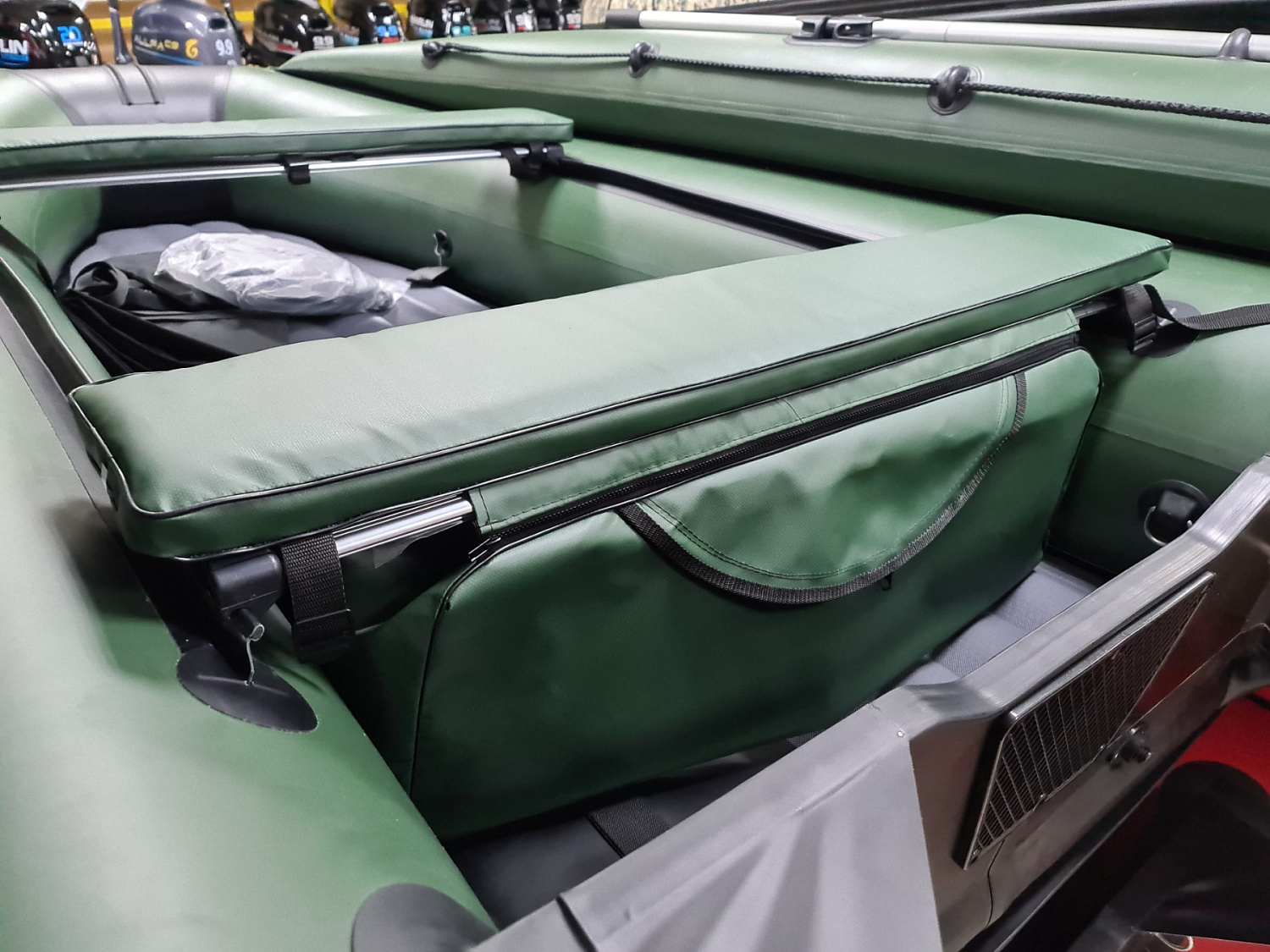 КОМПЛЕКТ МЯГКИХ НАКЛАДОК С СУМКОЙ ДЛЯ ЛОДОК 90Х20 ЗЕЛЕНЫЙ в Новокуйбышевске