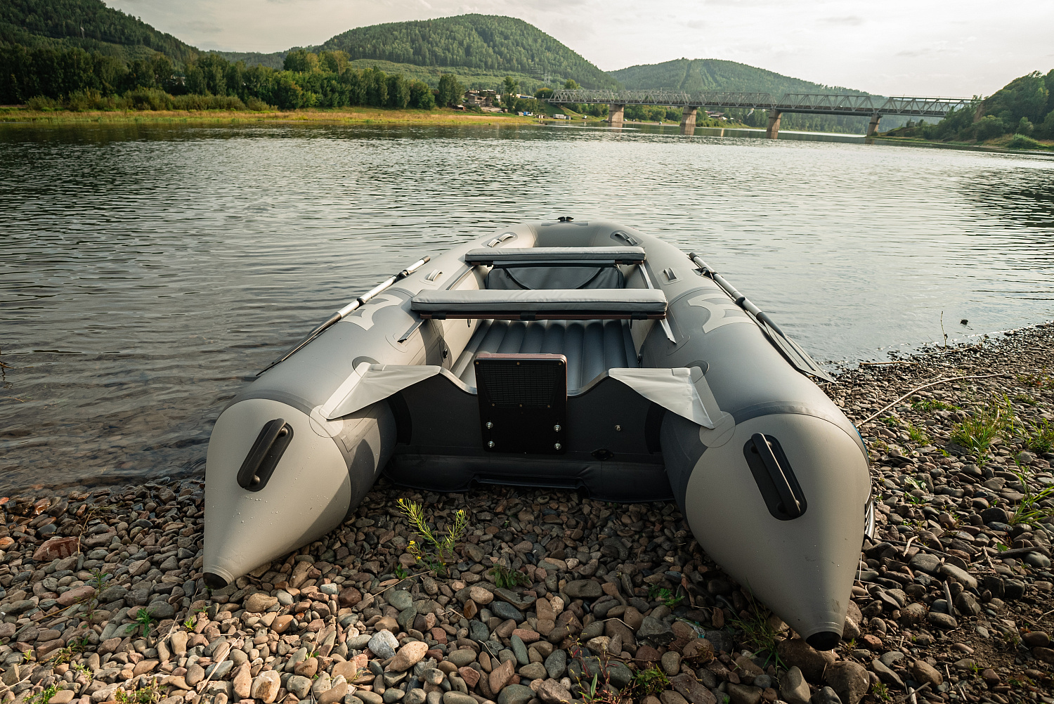 Лодка MISHIMO RIVER JET 390 под водомет в Новокуйбышевске
